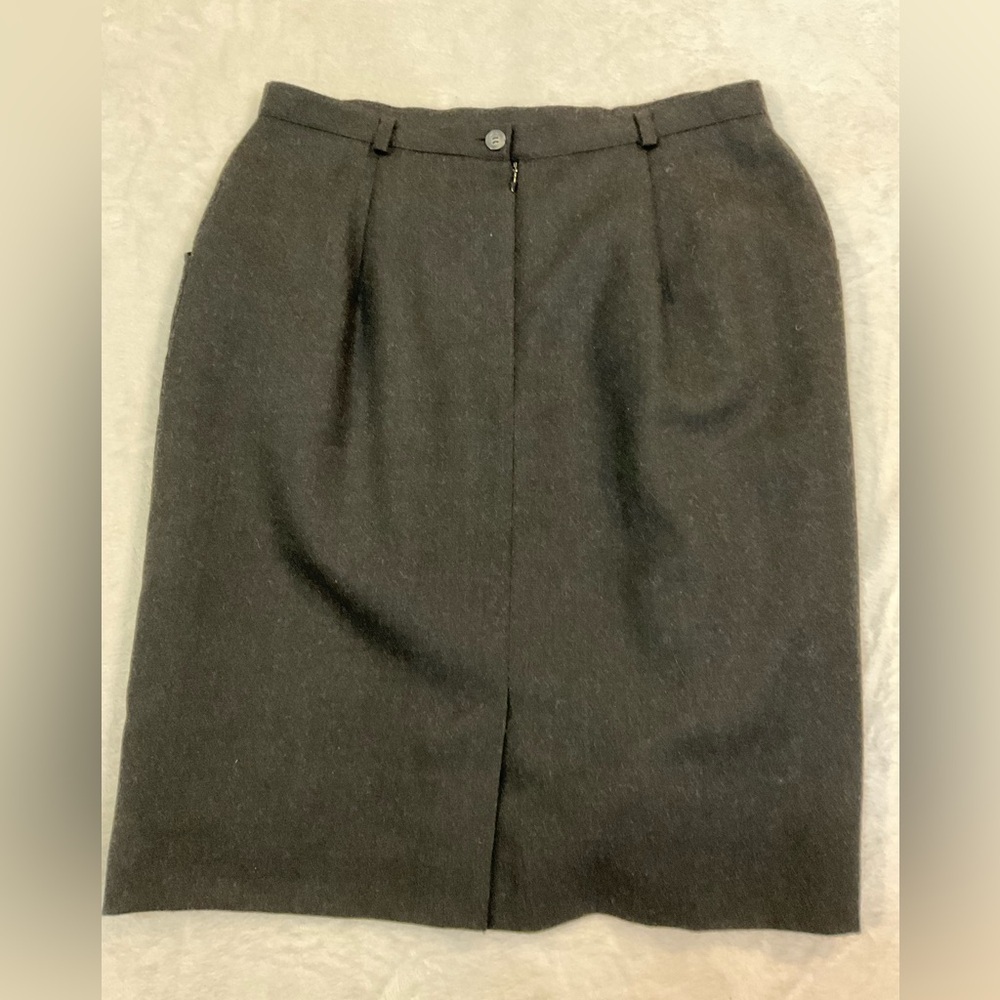 Vintage Jones New York Charcoal Pencil Skirt - Picture 6 of 10